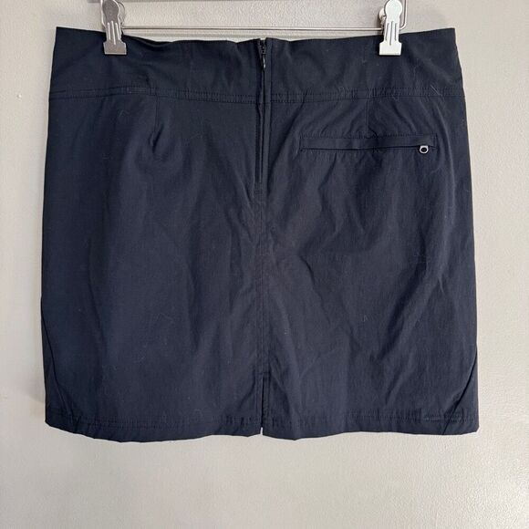 Royal Robbin’s women’s black skort size 12 - Picture 2 of 6